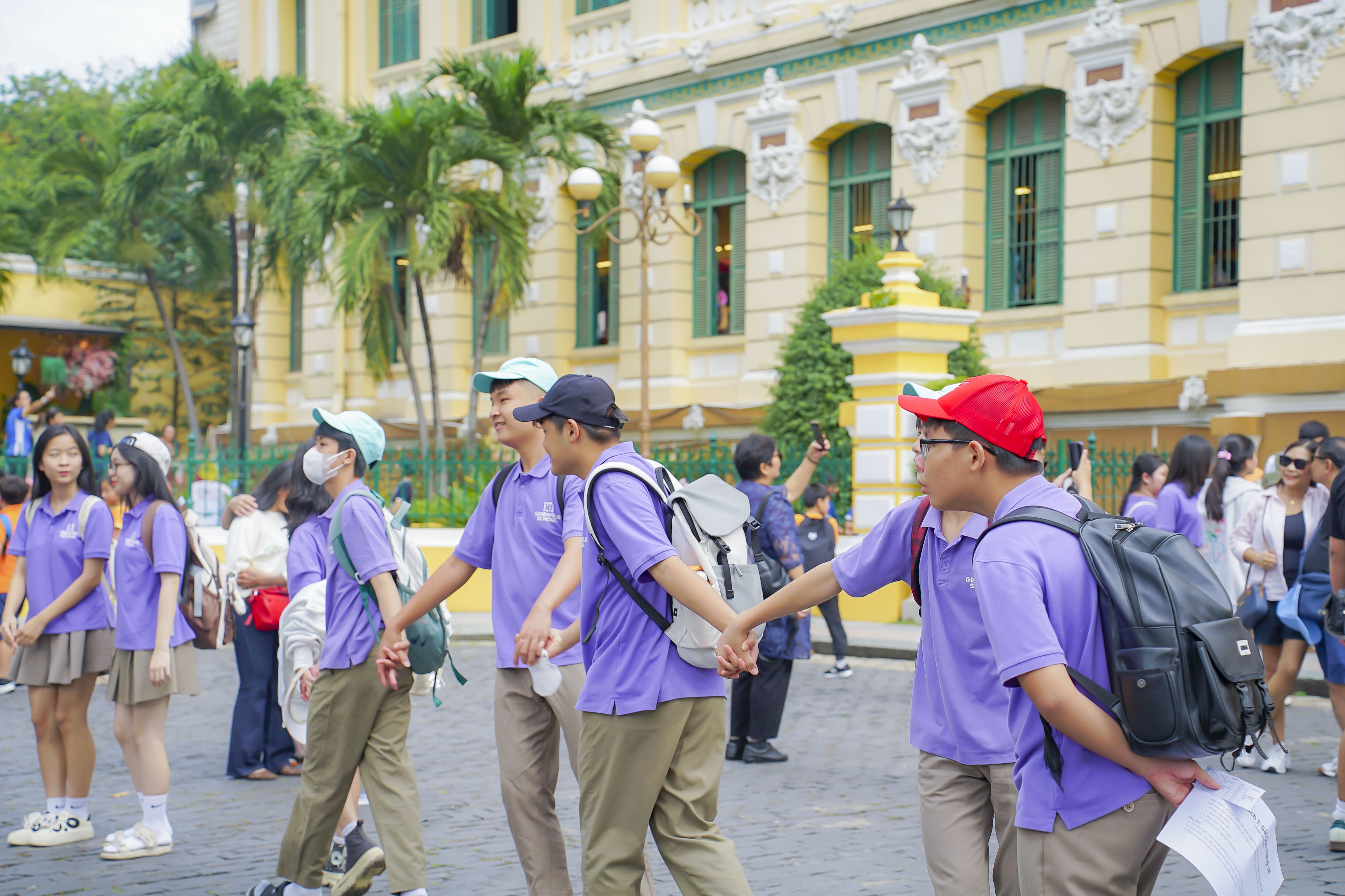 hoc-sinh-THPT-da-ngoai-1